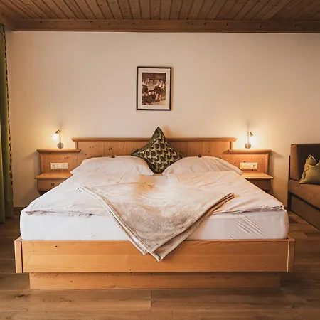 Homestay Gaestehaus Einoedberg Mittersill